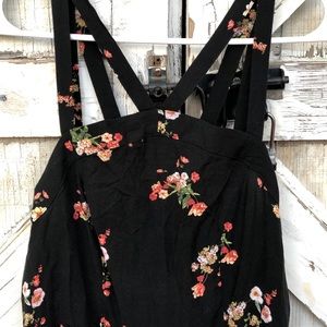 Black forever 21 floral romper